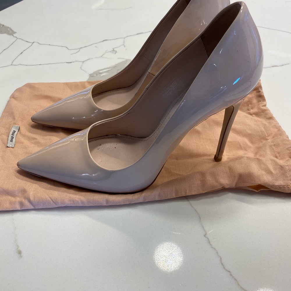 Calzature donna nude Miu Miu heels